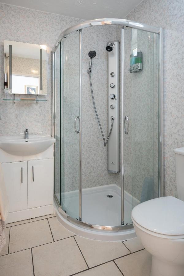 Estuary Lodge Motel B&B Talsarnau Екстериор снимка